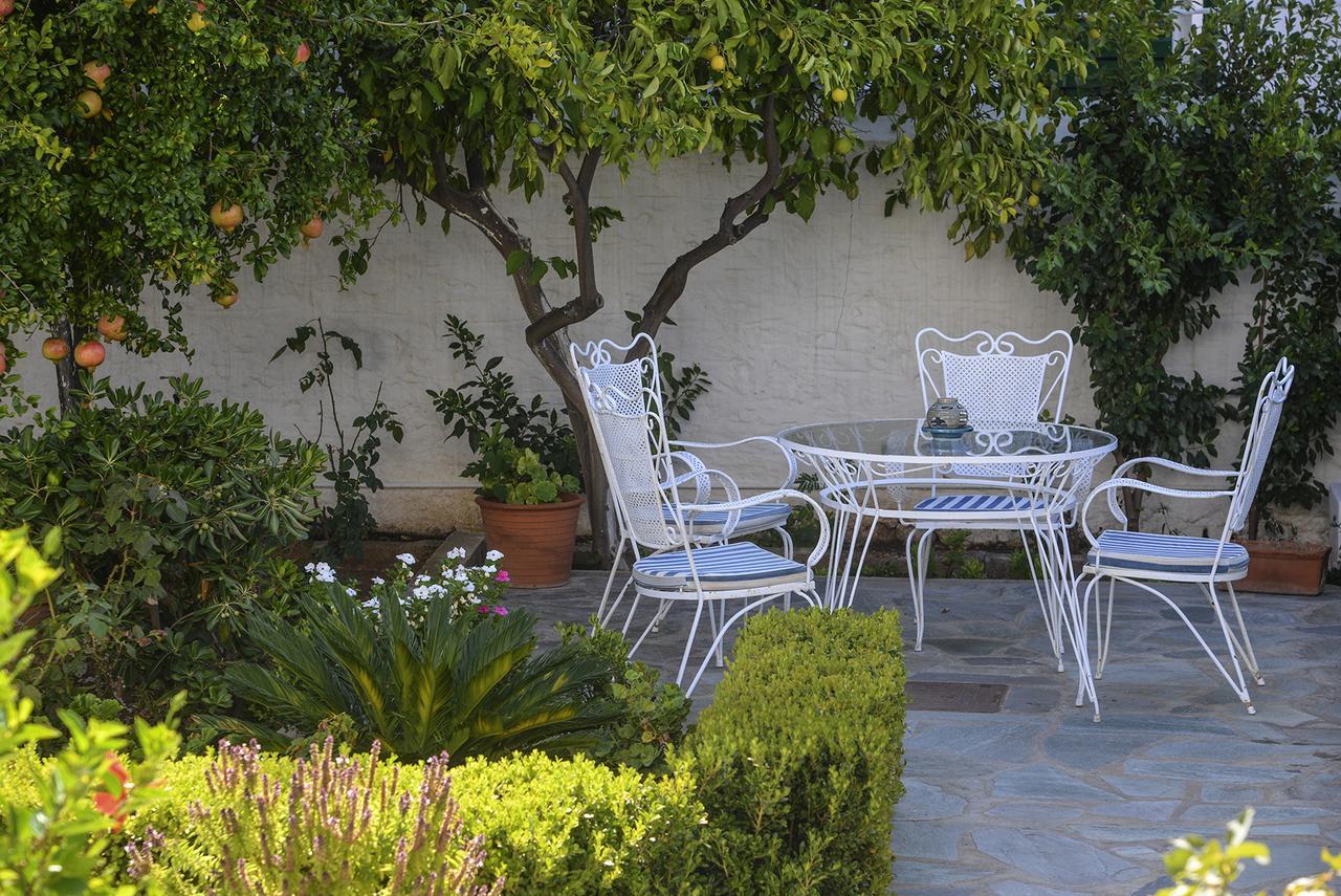 ספצס Villa Anesis מראה חיצוני תמונה